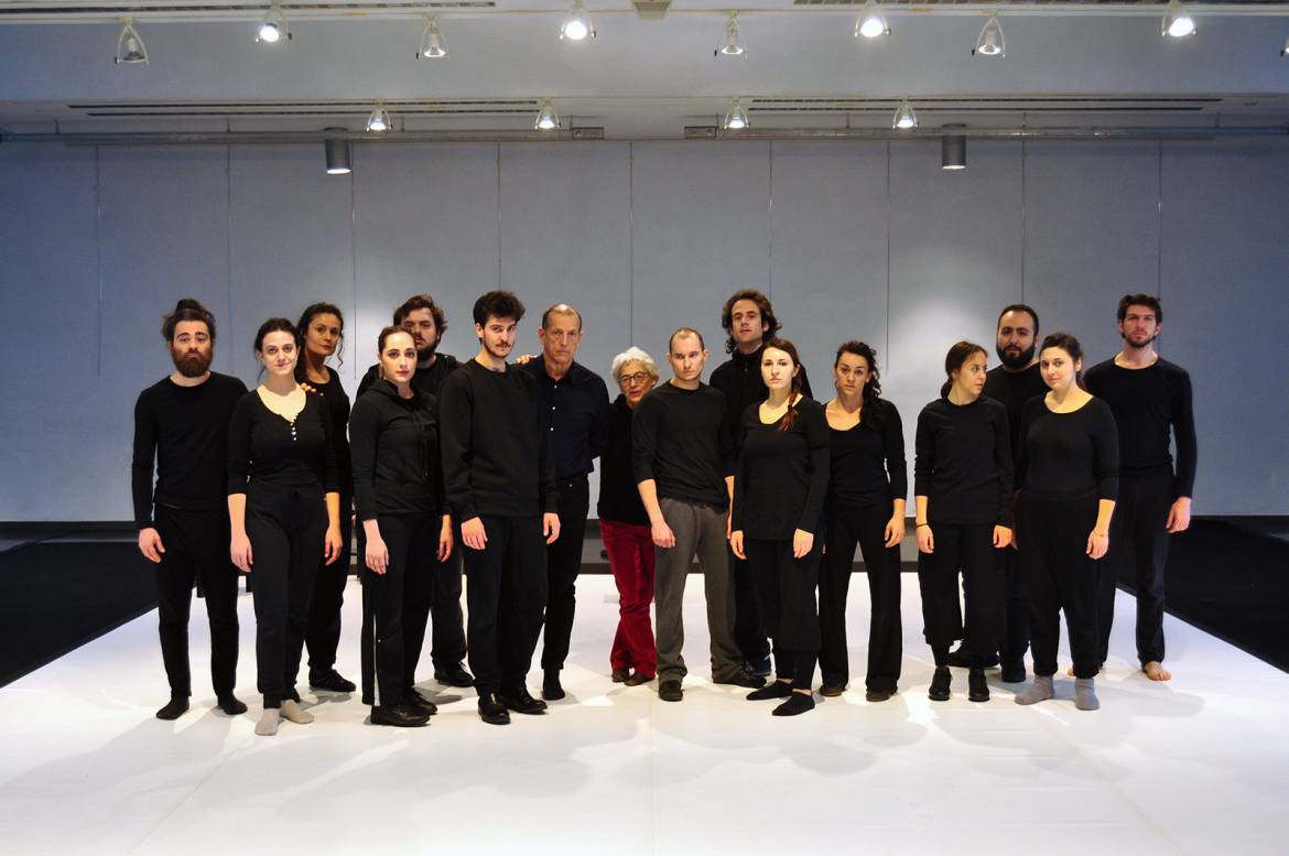 MARCO-BALIANI-testo-e-regia-MARIA-MAGLIETTA-drammaturgia-E-IL-GRUPPO-DI-ATTORI-DI-PARAGOGHE-DSC_3866_.jpg